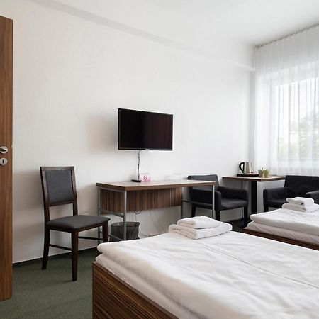 Hotel Veronika Ostrava Ngoại thất bức ảnh
