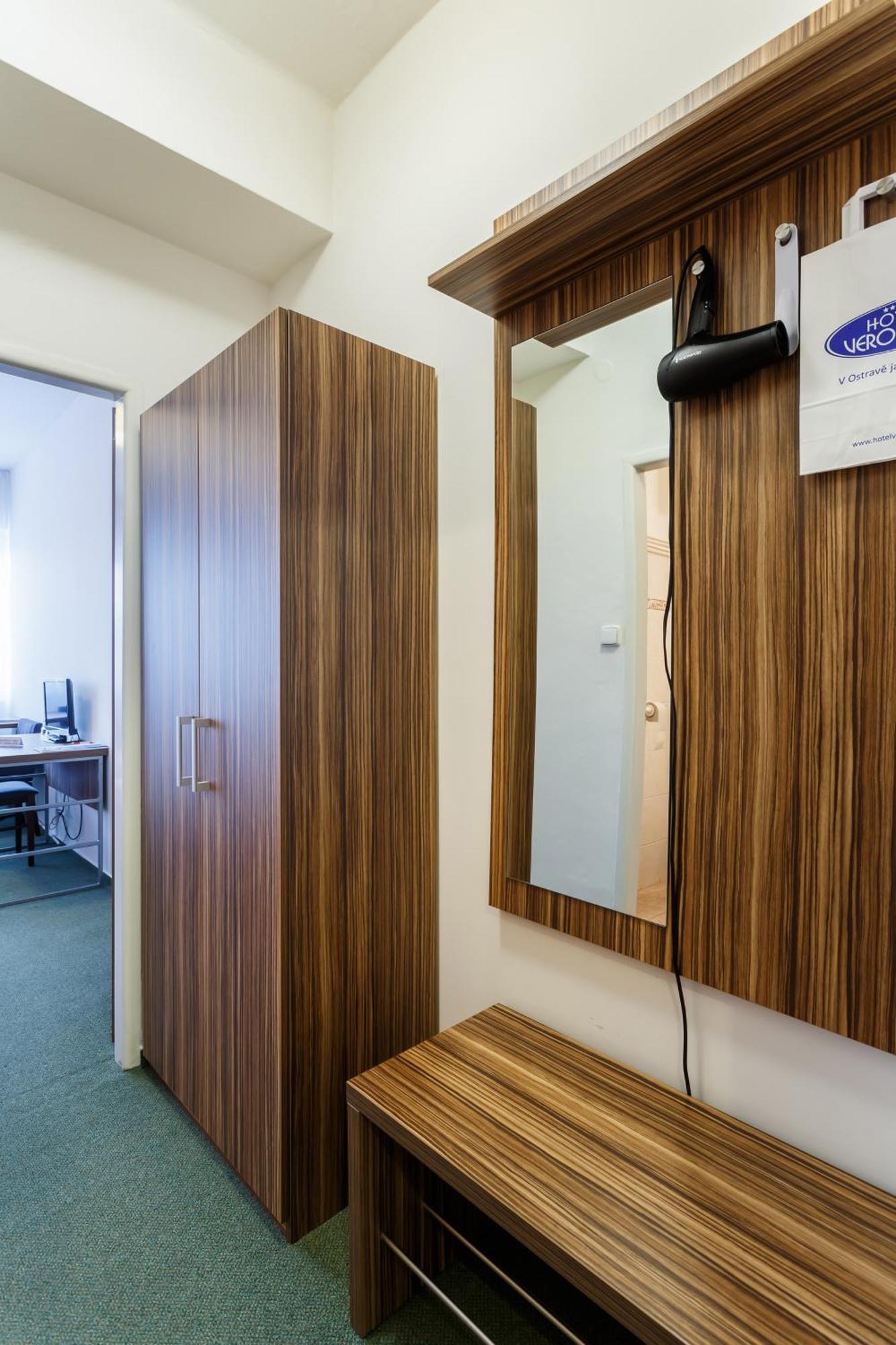 Hotel Veronika Ostrava Ngoại thất bức ảnh