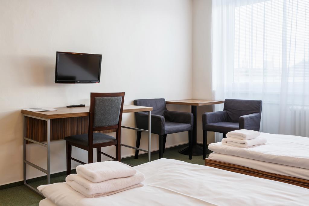 Hotel Veronika Ostrava Ngoại thất bức ảnh